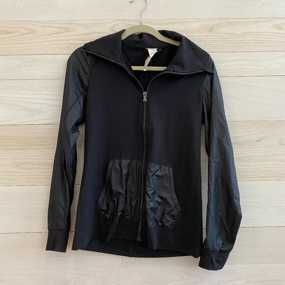 Under Armor Black Athletic Jacket - Picture 1 of 6